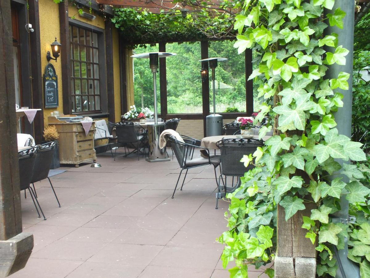 Hotel Holter Schlosskrug Schloß Holte-Stukenbrock Dış mekan fotoğraf